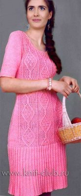 Вязаное платье спицами со схемами для женщин