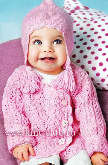 Розовая кофточка и шапочка для малыша
