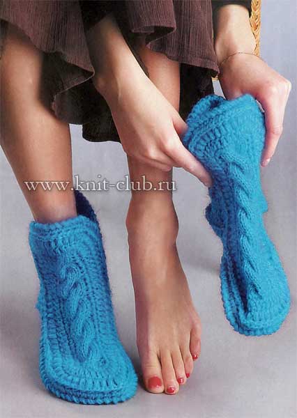 Теплые вязаные носки-сапожки